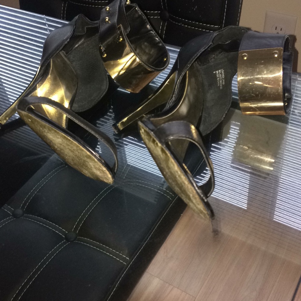 Bebe Gold Stilettos  Leather👠